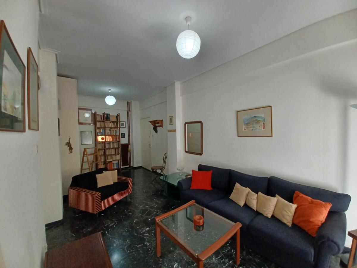 Charming Apartment In The Neighborhood Of Pangrati Athens Exterior photo