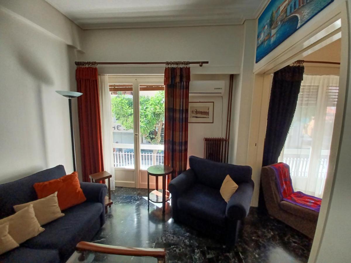 Charming Apartment In The Neighborhood Of Pangrati Athens Exterior photo