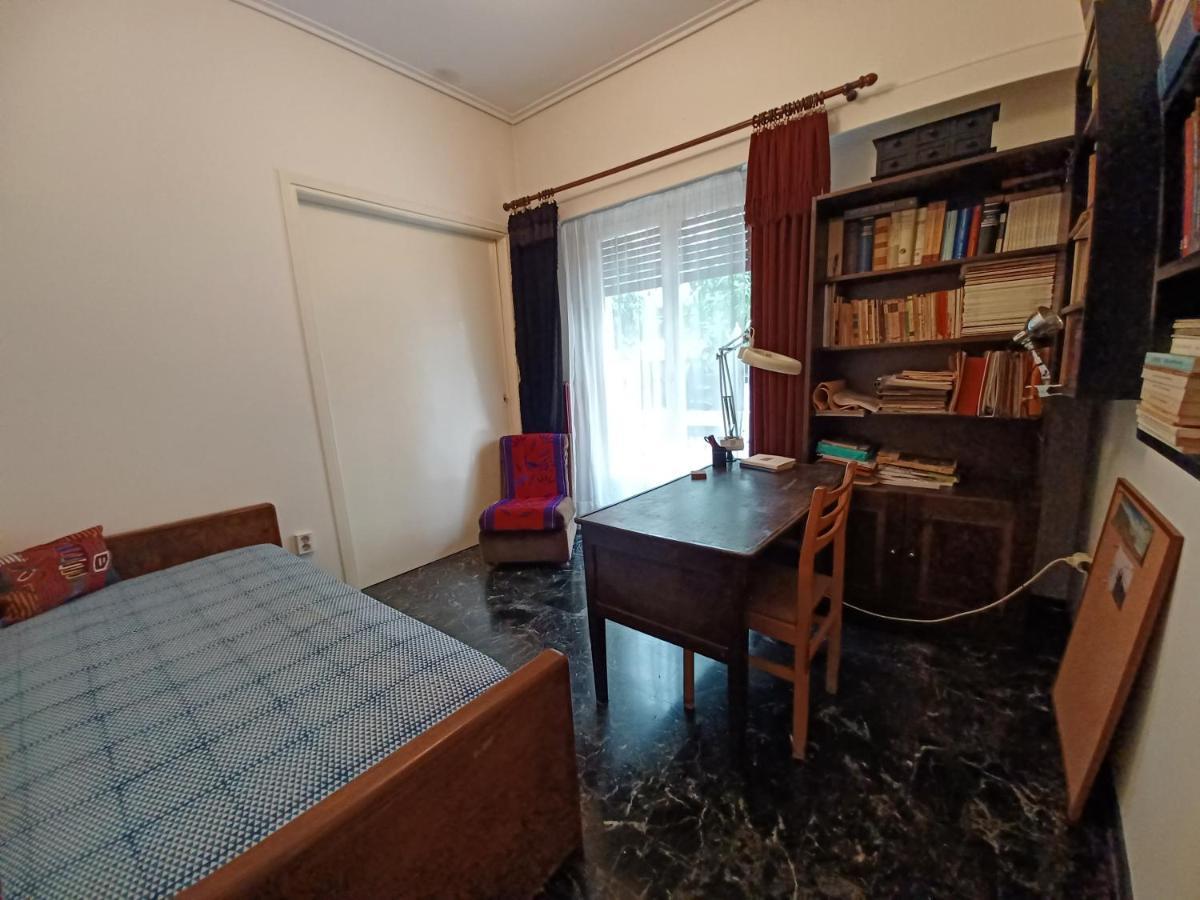 Charming Apartment In The Neighborhood Of Pangrati Athens Exterior photo